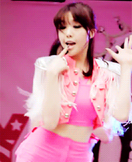 Minah Bang Girl's Day Female President Performance Pink GIF (2)